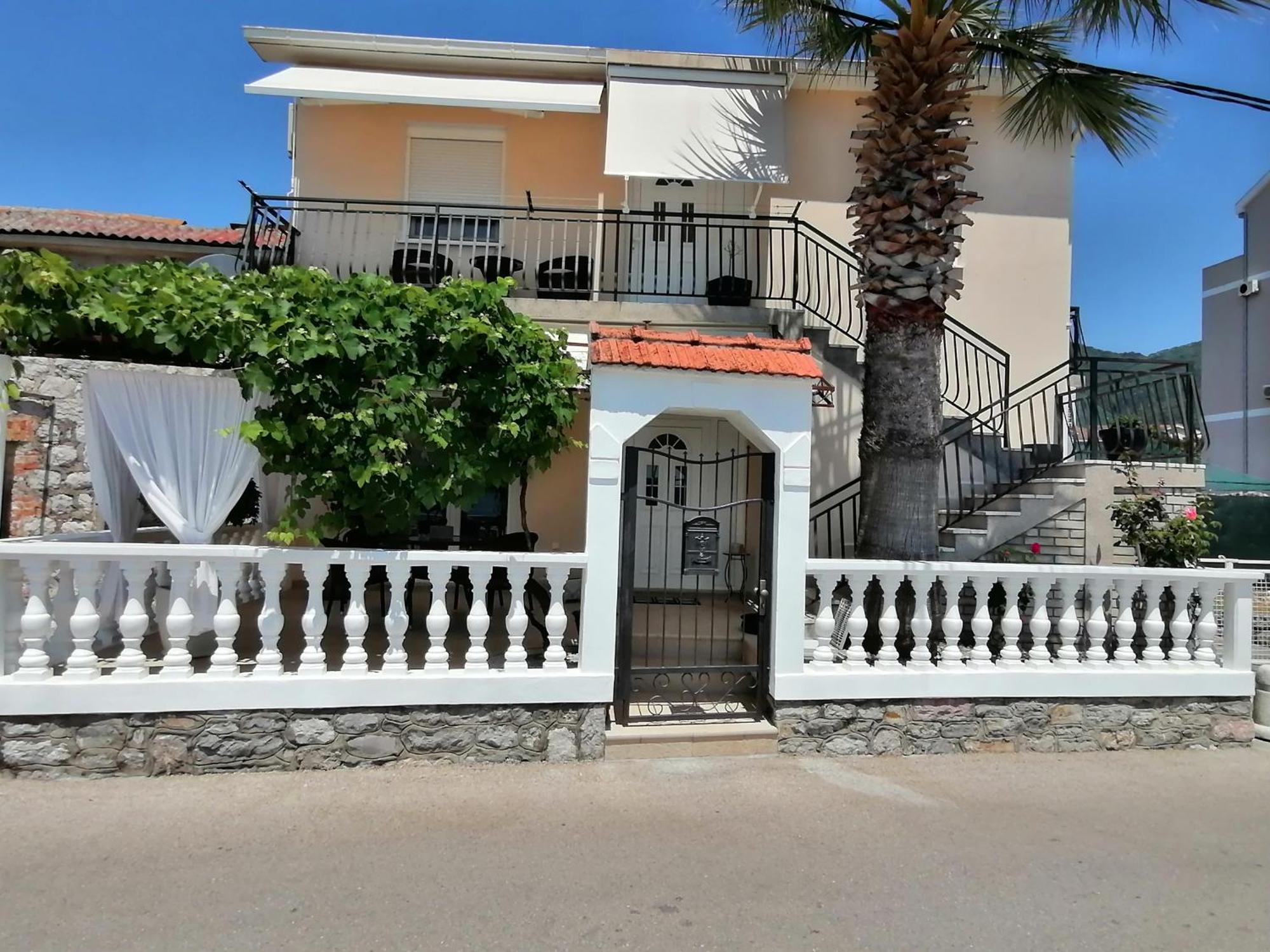 Apartment Casa Sul Mare ティヴァト エクステリア 写真